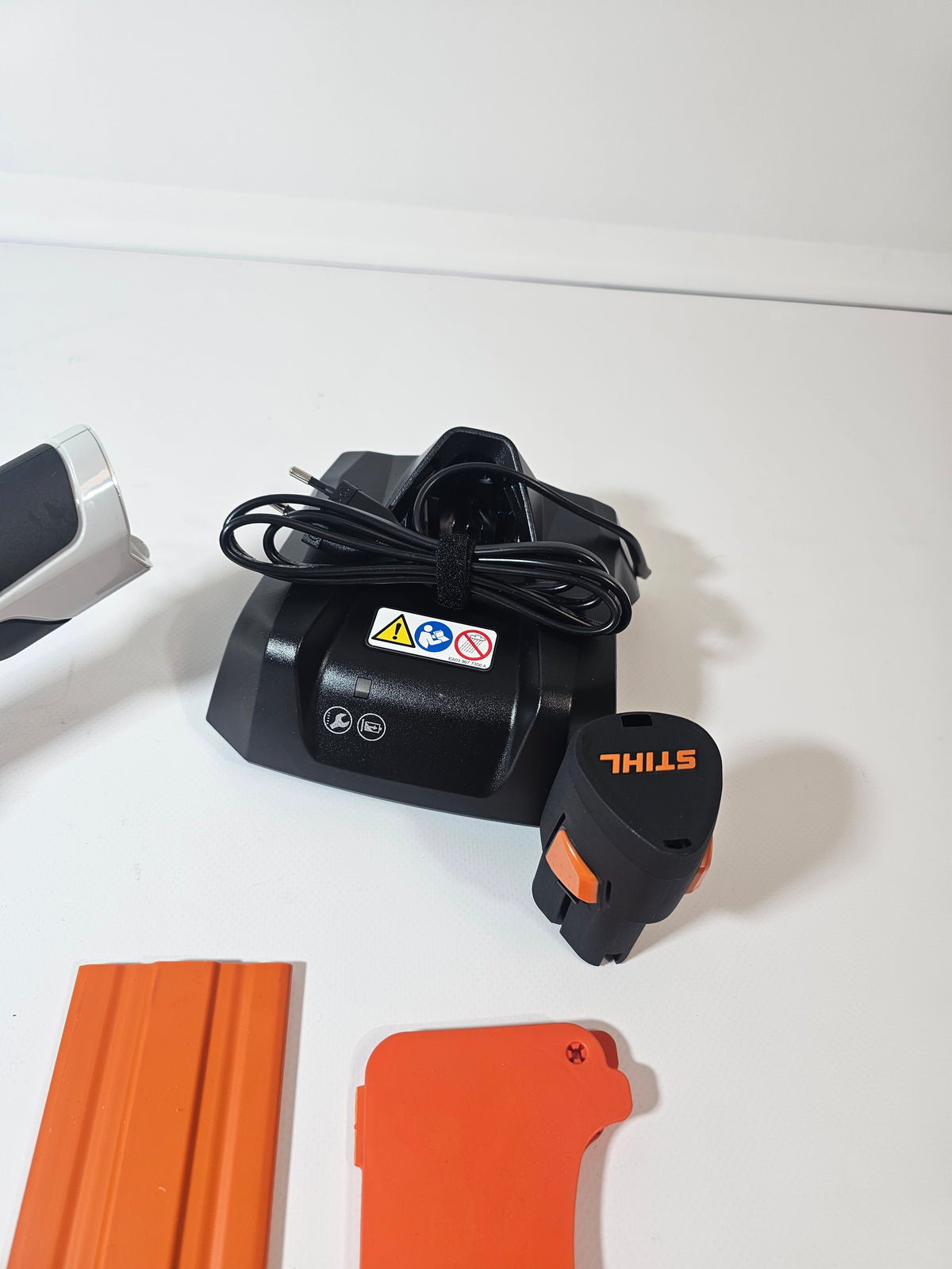 STIHL Akku-Heckenschere HSA26 Set