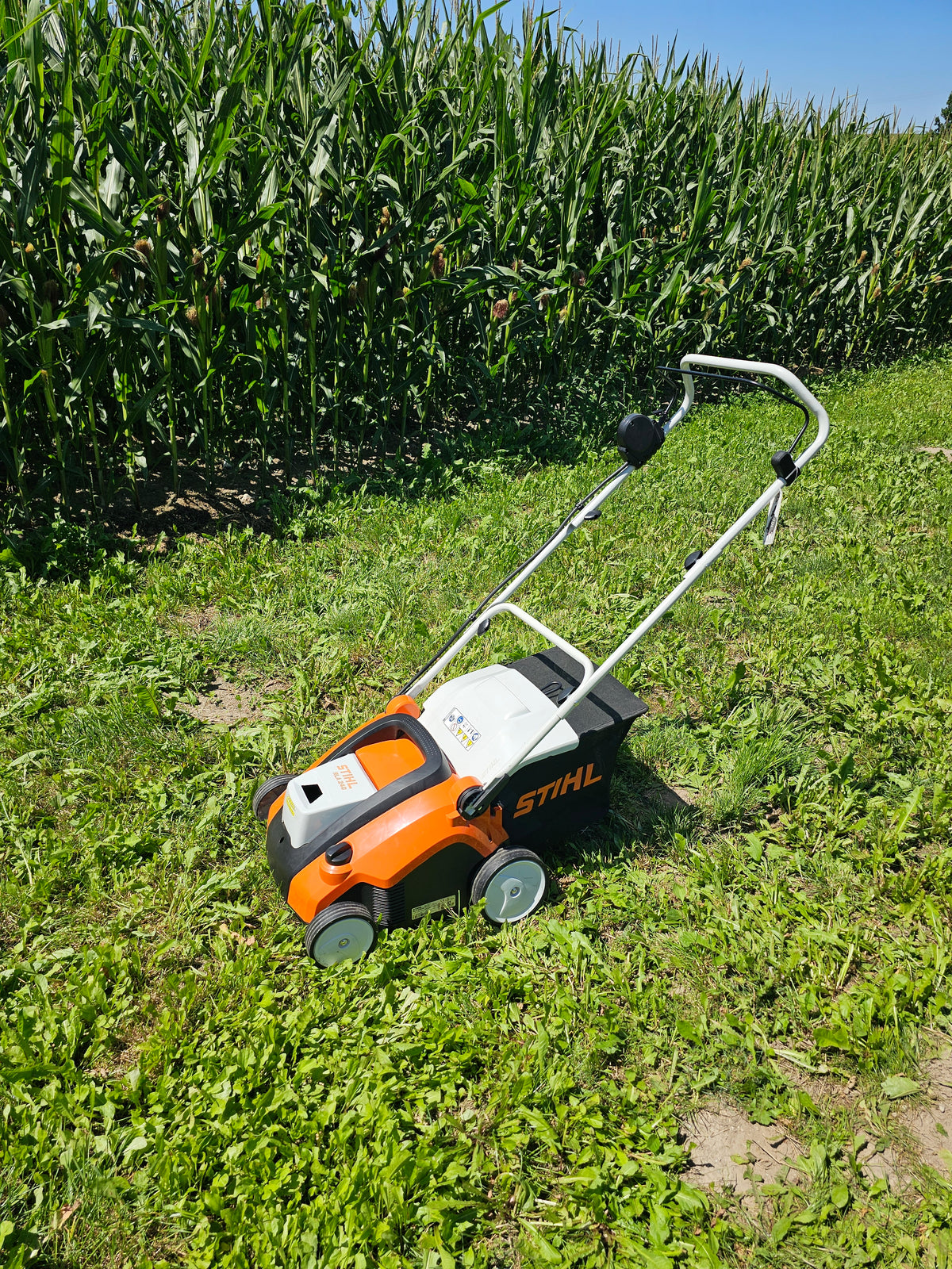 STIHL Akku-Rasenlüfter RLA 240 Set