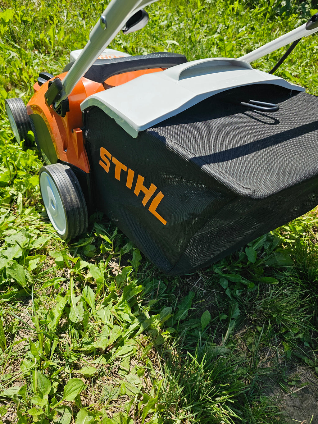 STIHL Akku-Rasenlüfter RLA 240 Set