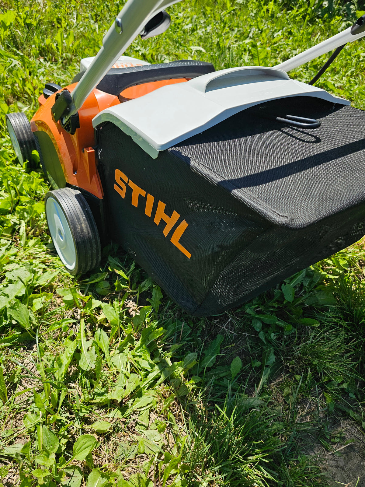 STIHL Akku-Rasenlüfter RLA 240 Set